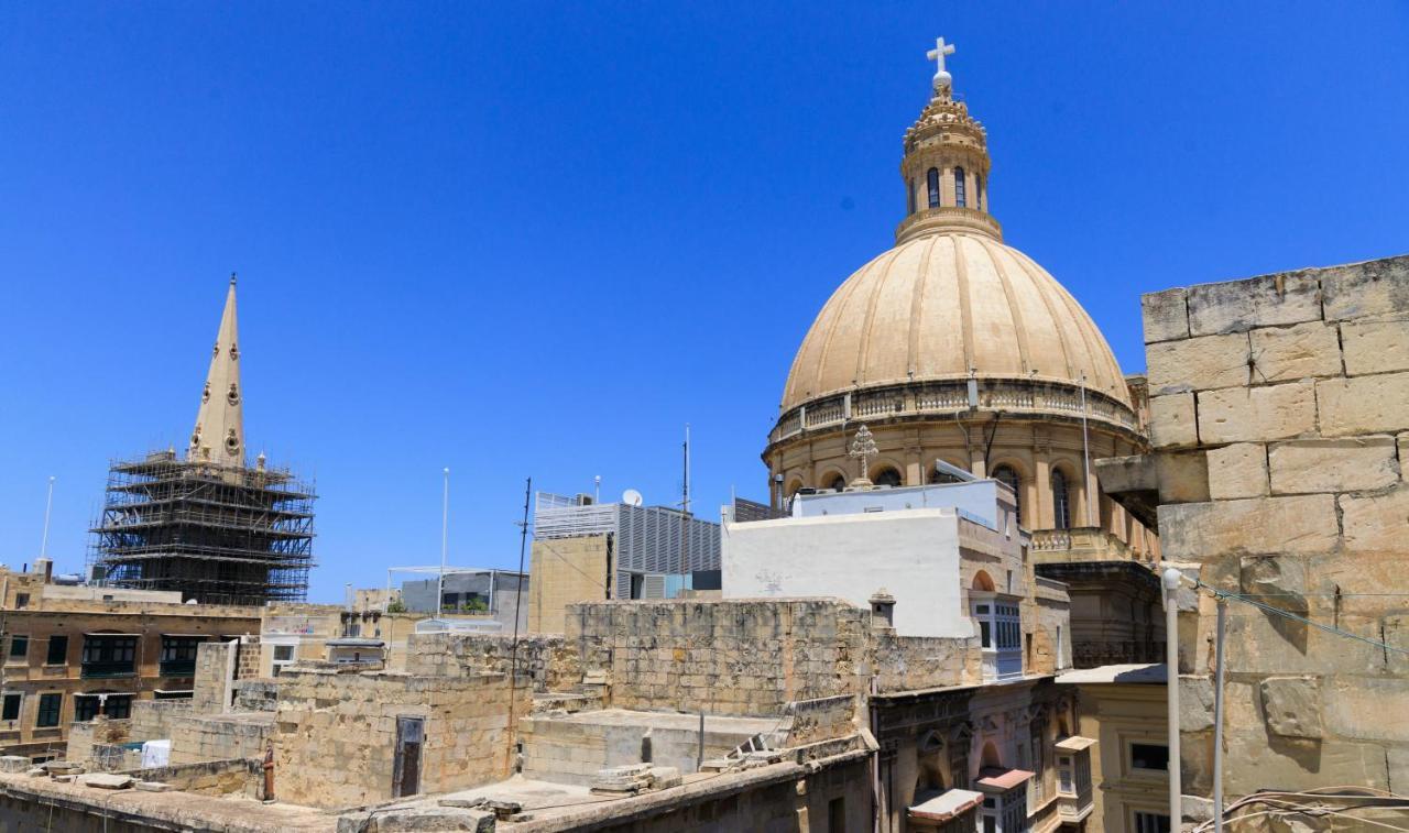 Stylish Valletta 2 Bedrooom City Centre Apartment With Terrace Exterior photo